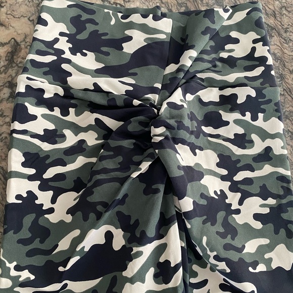 Blue Body Brazil - Brazilian Scrunch Butt Leggings - Picture 2 of 4